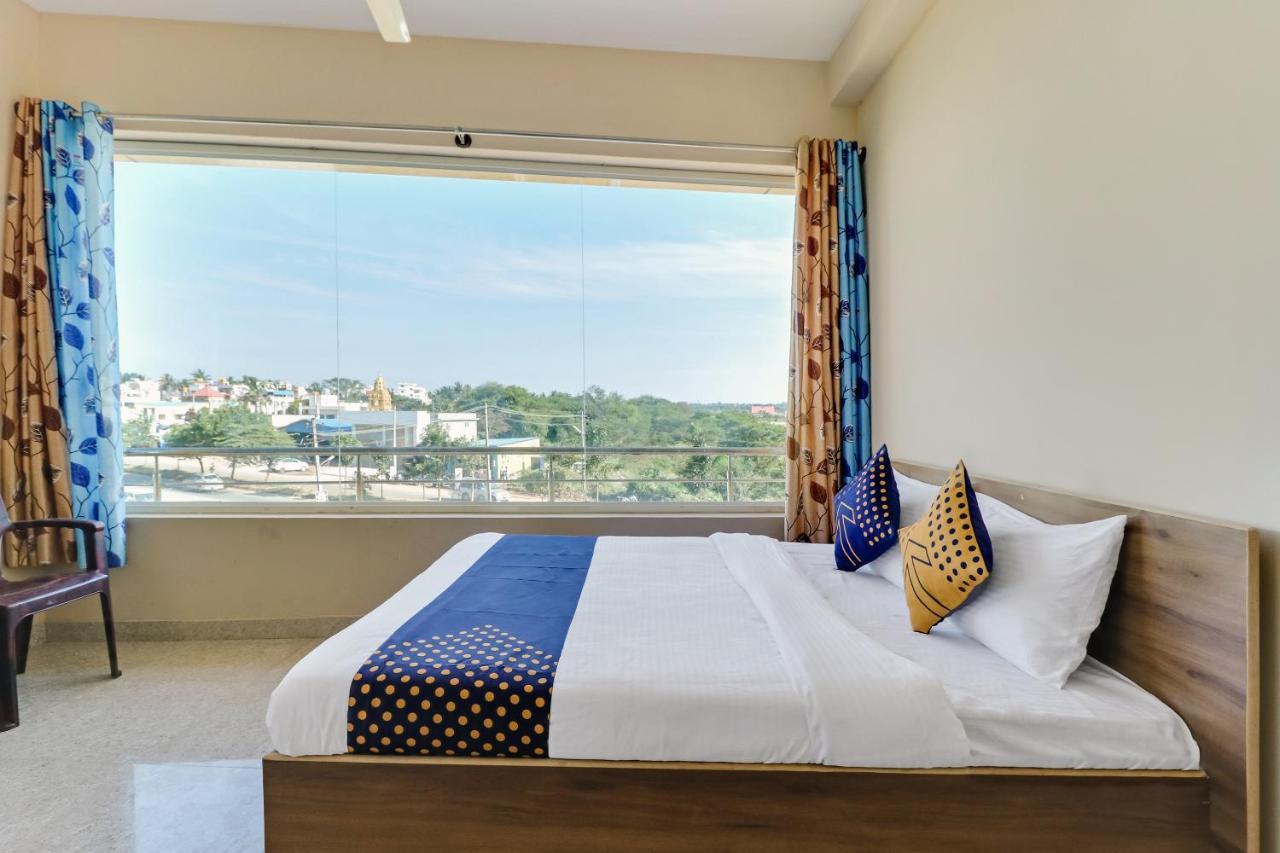 Spot On 76940 Sri Annapoorneshwari Residency Boarding & Lodging Hotel Hassan Buitenkant foto